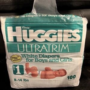 Vintage Huggies Ultratrim Size 1 White Diapers 8-14 lbs Unisex 100 Count